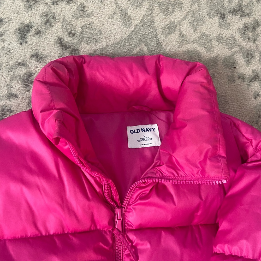 Old Navy Bright Pink Women’s Puffer Jacket - Picture 2 of 2